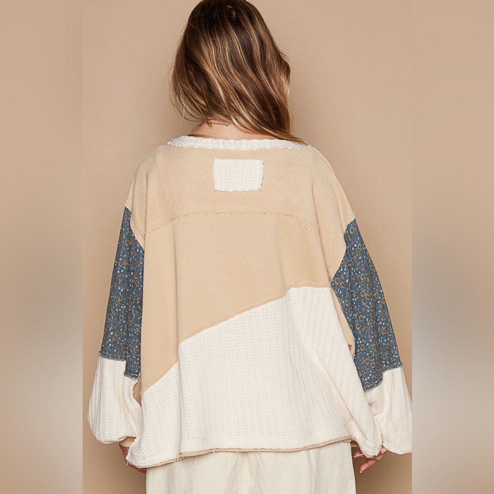 #179 New! Pol Oversized Patch Work Peace Application Pullover - Picture 4 of 5